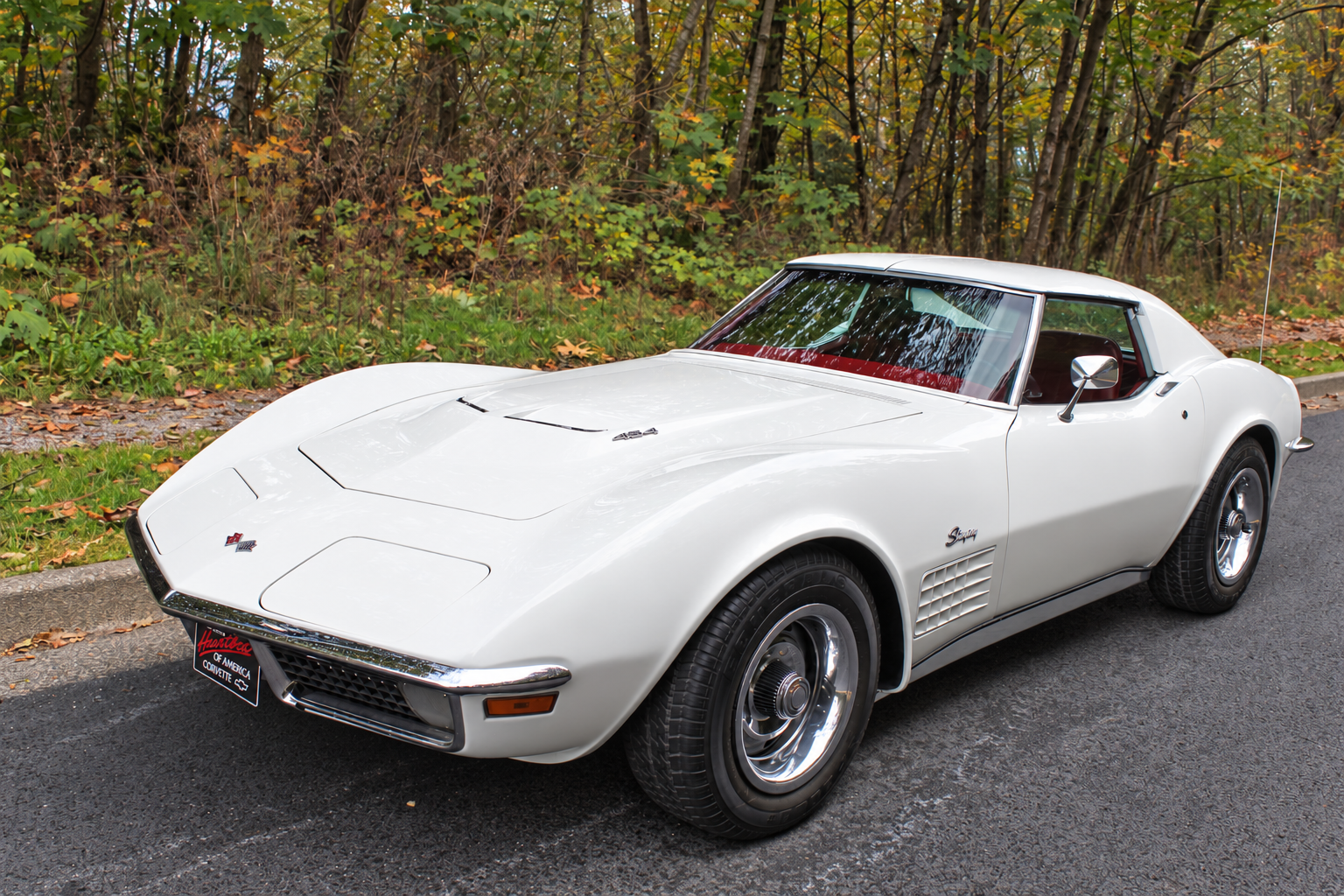 1972 Chevrolet Corvette LS5 454 V8, Front three-quarter view