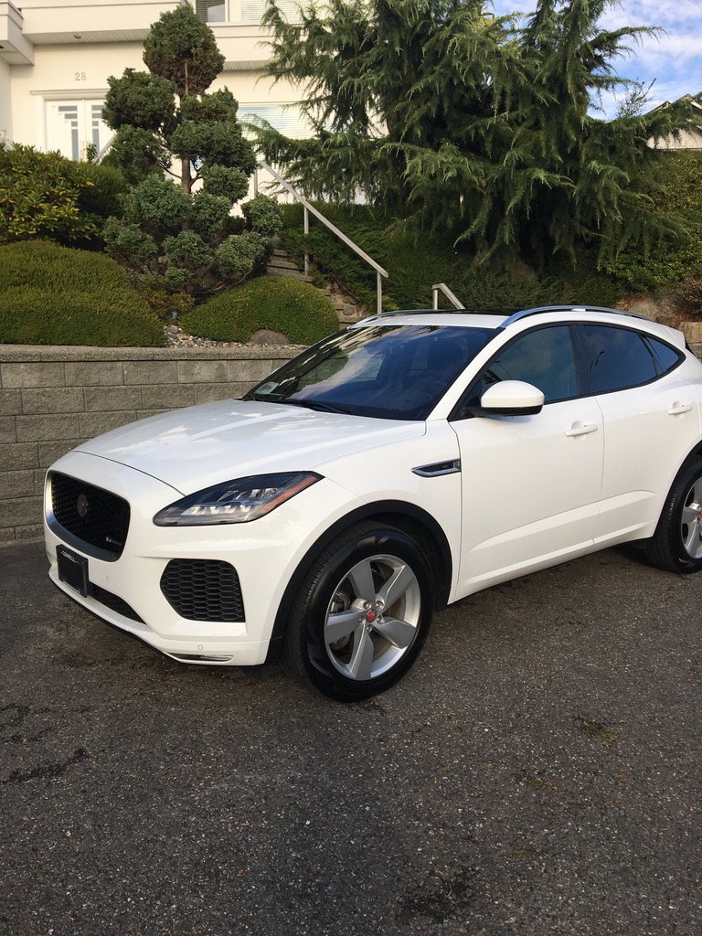 Jaguar E-PACE — Front three-quarter view