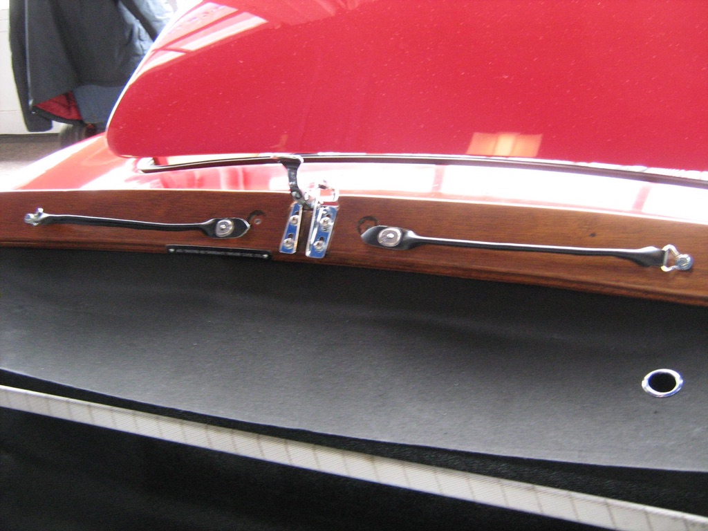 Door trim and chrome detail